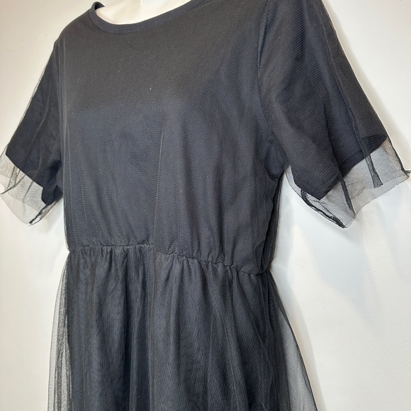 HSTYLE | Black Short Sleeve Layered Tulle Dress - Picture 4 of 10